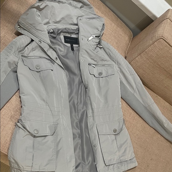 BCBG MAXAZRIA Gray Hooded Women's light rain Jacket - Picture 4 of 11